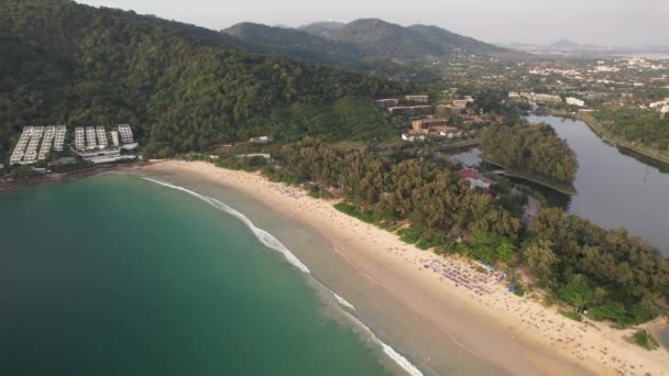 Nagranie Lotu Ptaka Wideo Plaży Nai Harn Rawai Phuket Białe — Wideo stockowe