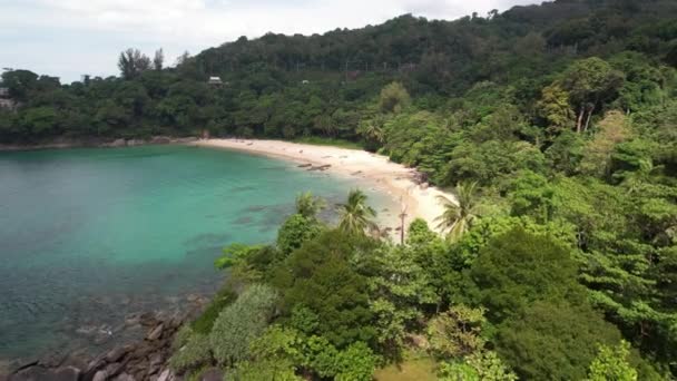 Drohnenaufnahmen Laem Singh Beach Kathu Phuket Thailand Mit Weißem Sand — Stockvideo