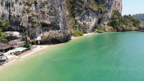 Aerial Footage Του Ton Sai Beach Στο Nang Krabi — Αρχείο Βίντεο