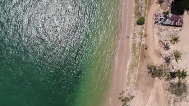 Imágenes Aéreas Playa Ton Sai Nang Krabi — Vídeos de Stock