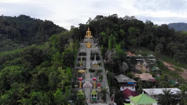 Luchtfoto Van Een Chinese Tempel Nang Krabi — Stockvideo