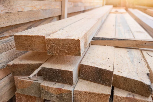 Skladování Dřevěných Prken Pile Řezání Sušení Dřeva Průmyslové Zázemí Dřevařský — Stock fotografie