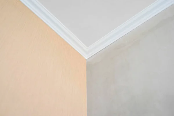 Molduras Teto Interior Detalhe Uma Parede Canto Renovação Apartamento — Fotografia de Stock