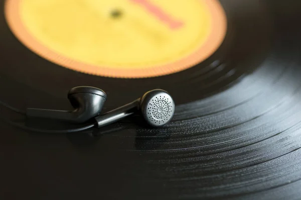 Vinyl Record Wired Headphones Close — Stock Photo, Image