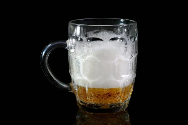 Bière Fraîche Dans Verre Sur Fond Noir Concept Alcoolisme — Photo