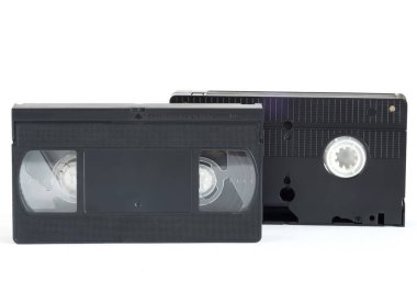 Beyaz bir arka plan üzerinde izole video kaset.