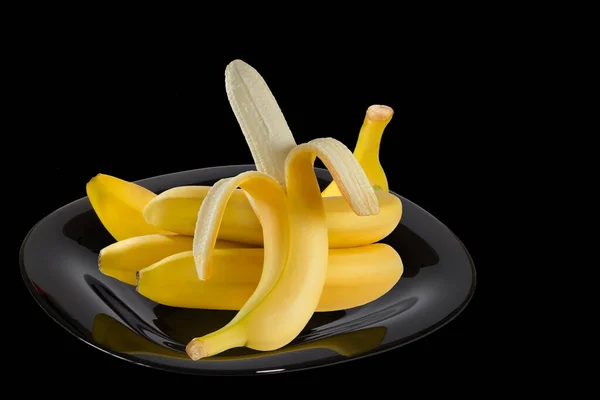 Bananas Bonitas Frescas Isoladas Fundo Preto — Fotografia de Stock