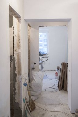 Dairenin tamiri ve sökülmesi. İnşaat konsepti. Bitirme işi.