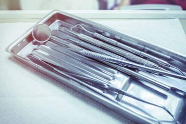 Dişçi aletleri. Diş aletleri seti.