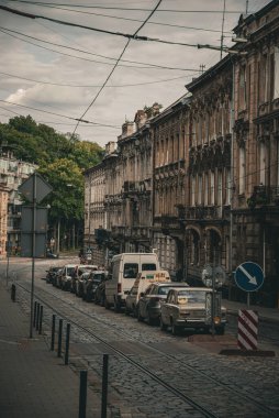 Lviv sokaklarında gün batımı