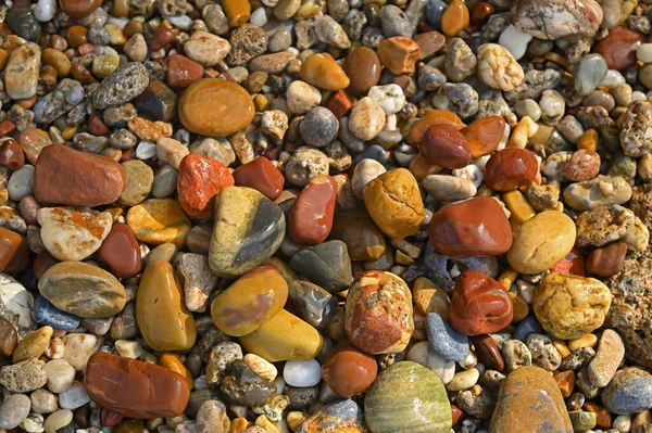 Цветные Гальки Морская Пена Пляже — стоковое фото