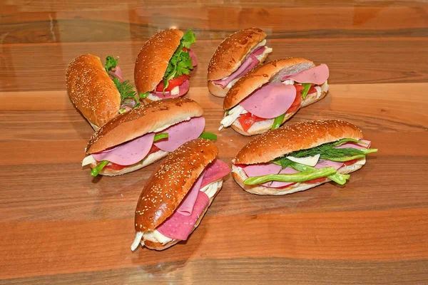 Бутерброди Приготовані Столі — стокове фото