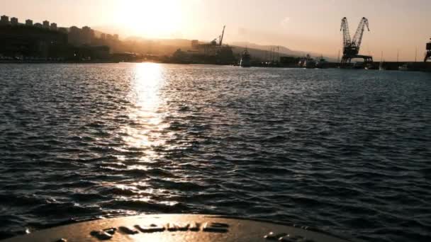 Une Vidéo Matin Port Rijeka Avec Des Silhouettes Vieilles Grues — Video