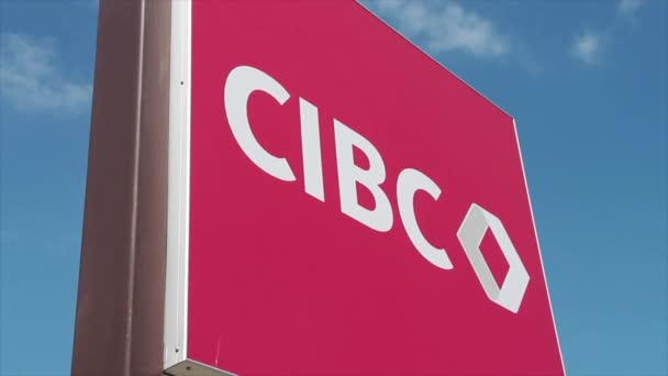 Cibc Kanadensisk Kejserlig Bank Handel Tecken Skjuten Från Liten Vinkel — Stockvideo
