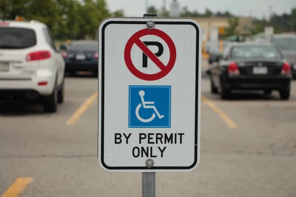 Handicap Parking Sign Handicap Logo Permit Only Writing Text Caption — Stock Photo, Image