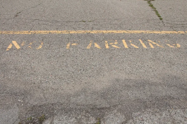 Nincs Felirat Parkolás Szöveg Írás Sárga Alábbi Sorban Járdán Kopott — Stock Fotó