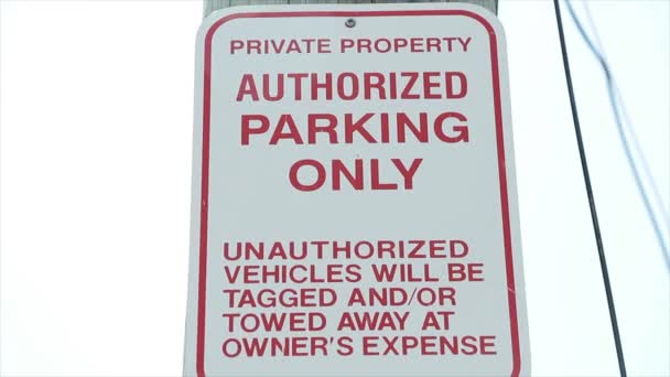 Privateigentum Autorisiertes Parken Nur Unautorisierte Fahrzeuge Werden Auf Kosten Des — Stockvideo