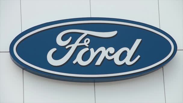 福特经销商标志白色店面入口 — 图库视频影像