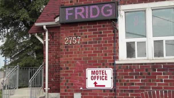 Motel Escritório Sinal Motel Escrita Texto Legenda Vermelho Contra Branco — Vídeo de Stock