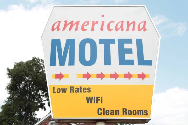 Americana Motel Sign Motel Writing Caption Text Low Rates Wifi — Stock Photo, Image