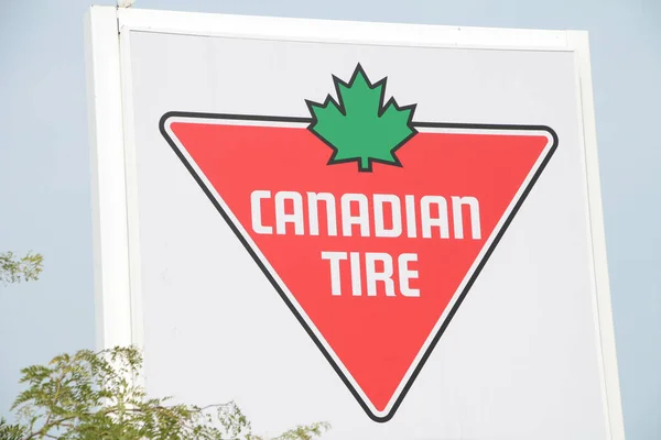Loja Logotipo Pneu Canadense Sinal Por Estrada Economize Até Itens Imagens Royalty-Free