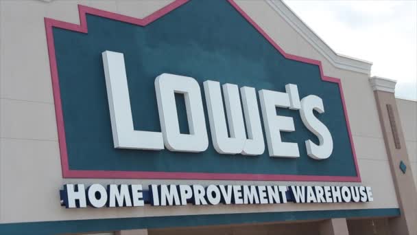 Lowes Huis Verbetering Magazijn Hardware Storefront Logo Zomer Close Blauw — Stockvideo