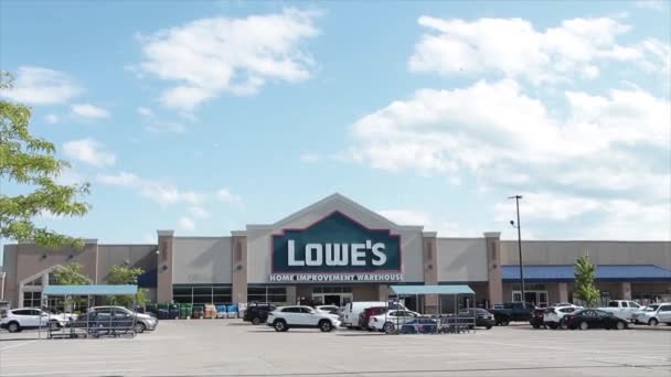 Lowes Almacén Mejoras Para Hogar Tienda Hardware Con Logotipo Verano — Vídeo de stock