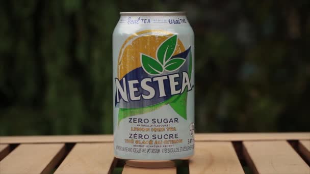 Nestea Cero Azúcar Naturalmente Aromatizada Helado Limón Puede Refrescar Aire — Vídeos de Stock
