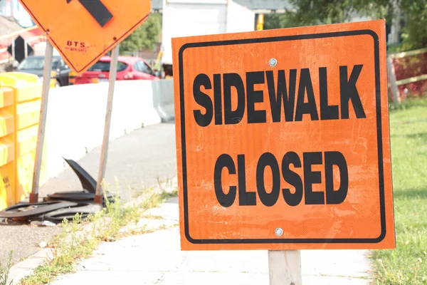Orange Sidewalk Closed Sign Sidewalk Construction Orange Construction Sign Left — Stock Photo, Image