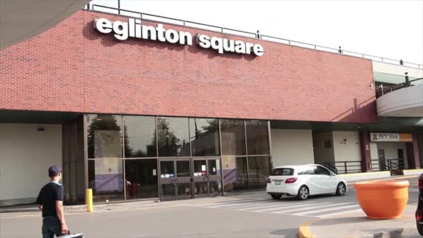 Eglinton Firkantet Indkøbscenter Mall Tegn Skrive Billedtekst Mall Mursten Væg – Stock-video