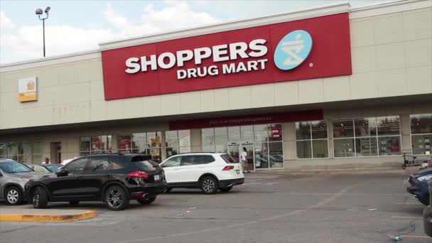 Negozi Droga Catena Franchising Farmacia Mart Con Parcheggio Veicoli Auto — Video Stock
