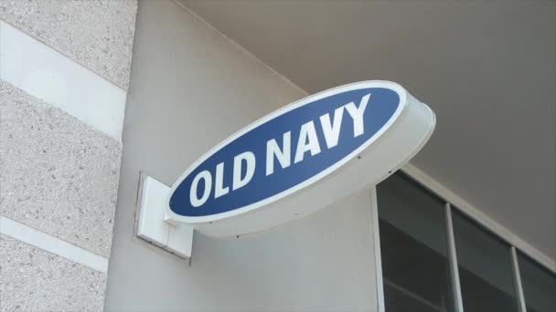 Malý Oválný Vodorovný Modrý Bílý Starý Námořnický Znak Logo Vyčnívající — Stock video