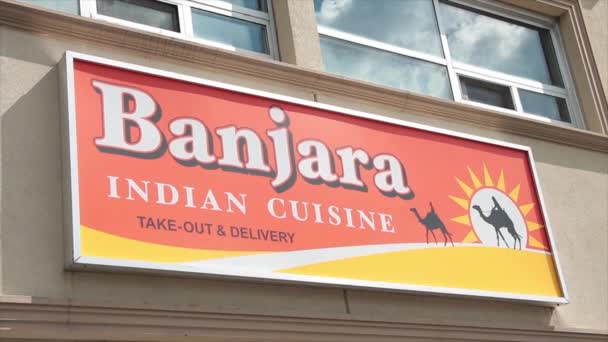 Indisches Restaurant Banjara Indische Küche Herausnehmen Und Ausliefern Mit Bild — Stockvideo