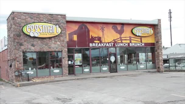 Eggsmart Σπάσιμο Παραδόσεις Πρωινό Γεύμα Brunch Εστιατόριο Κατάστημα Βιτρίνα Χώρο — Αρχείο Βίντεο