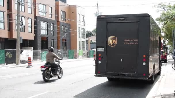 Ups Logistics Company Franchise Delivery Truck Van Vehicle Parked Side — Stock Video