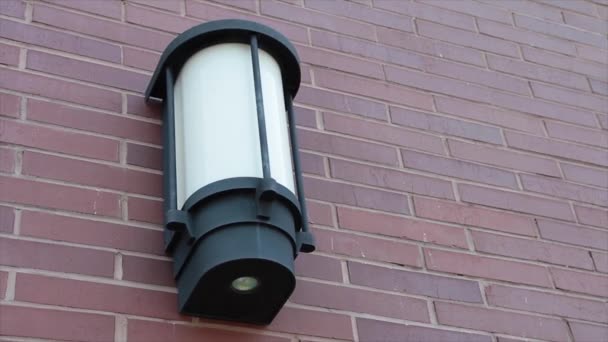 Lanterne Lumière Noir Blanc Électrique Forme Cylindre Monté Sur Mur — Video
