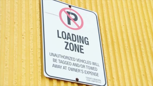 Parking Loading Zone Unauthorized Vehicles Tagged Towed Owners Expense Sign — Stock Video