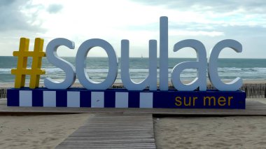 Fotoğraf: Letres de la ville de Soulac, situe en Gironde