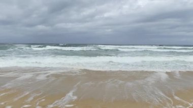Les remous des vagues de l 'ocean atlantique landais bölüm 42