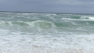 Les remous des vagues de l 'ocean atlantique landais bölüm 41