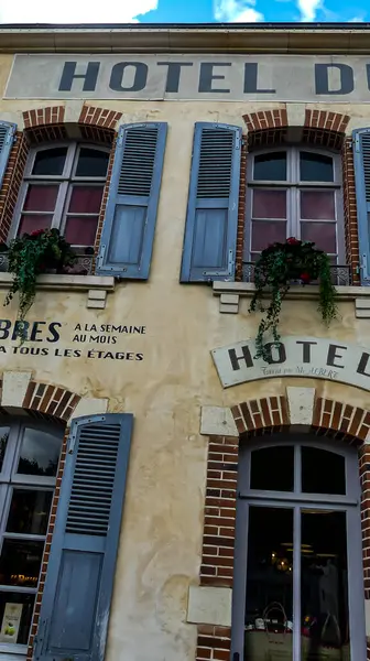 Foto d 'une cephe d' un Hotel au Puy du Fou