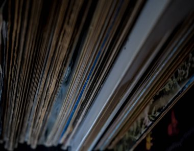 Fotoğraf pochettes d 'vinyles en couleur pris en makro minyatür