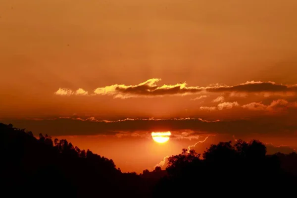 Красивое Небо Восхода Солнца Облаками — стоковое фото