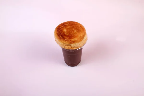 Стакан Шоколада Пончиком — стоковое фото