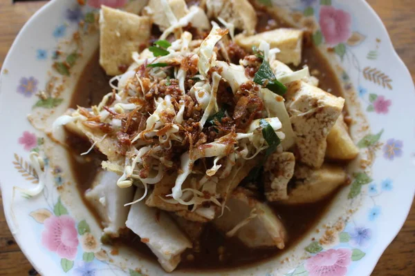 Kupat Tahu Adalah Salah Satu Makanan Tradisional Dari Indonesia — Stok Foto