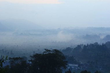 Dağların güzel manzarası