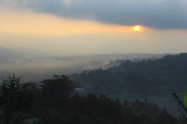 Dağların güzel manzarası