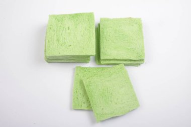 beyaz zemin üzerine ekmek