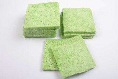 beyaz zemin üzerine ekmek