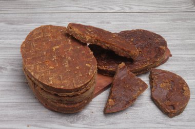 Masadaki avuç içi şekeri